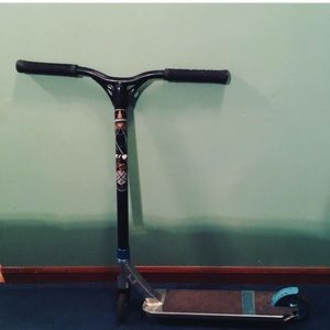 Meet your Posher, Christian